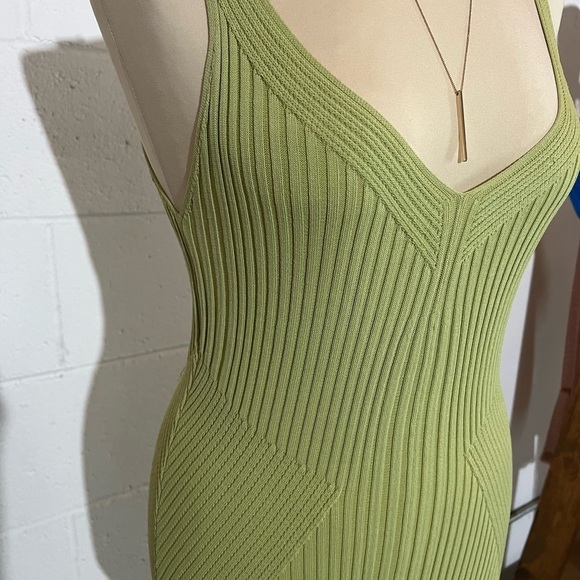 Lime green bodycon midi dress | Only worn once | Miss Lola - Picture 8 of 11
